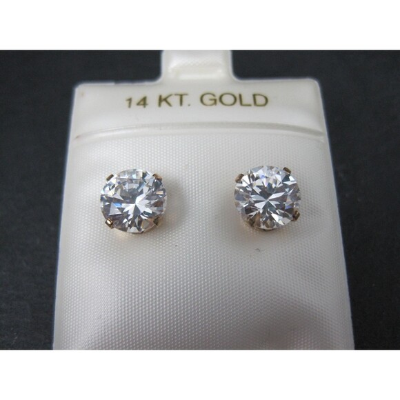 Vintage 8mm Cz Stud Earrings 14K Gold Filled New Old Stock - Picture 8 of 9